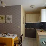 Christinas Garden Apartment Patras