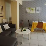 Apartment Christinas Garden *